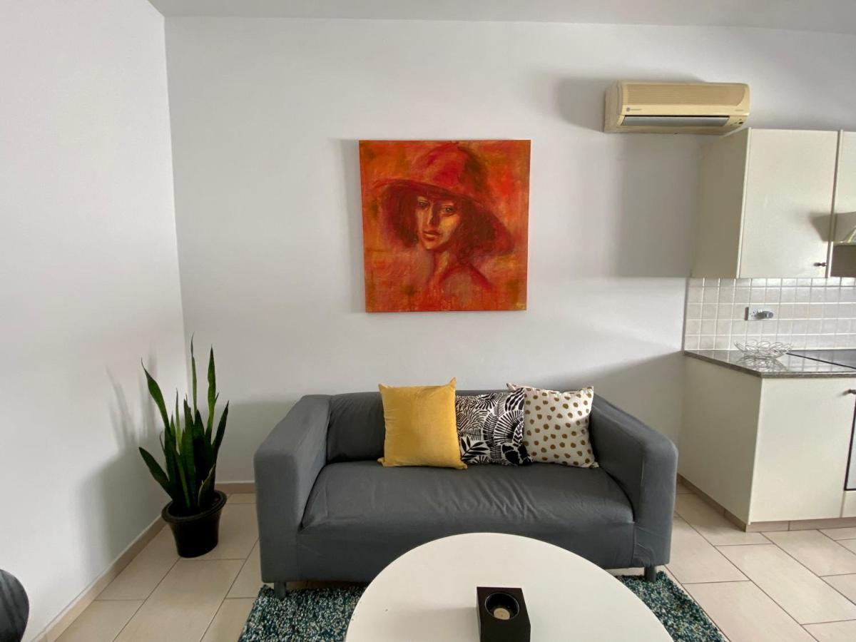 Cosy One Bedroom Apartment In Pafos Exterior foto