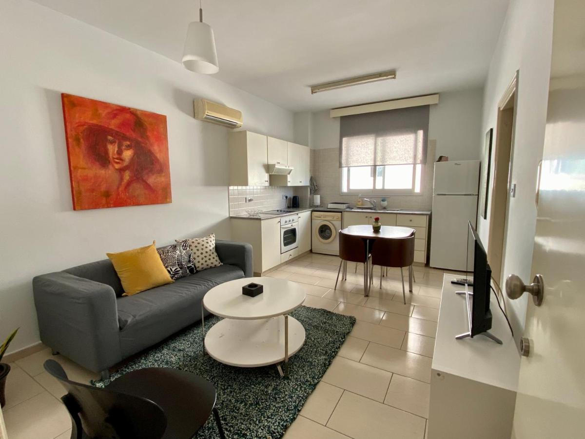Cosy One Bedroom Apartment In Pafos Exterior foto